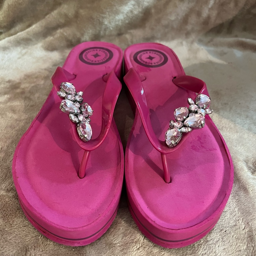 BCBGeneration Stoned platform sandal